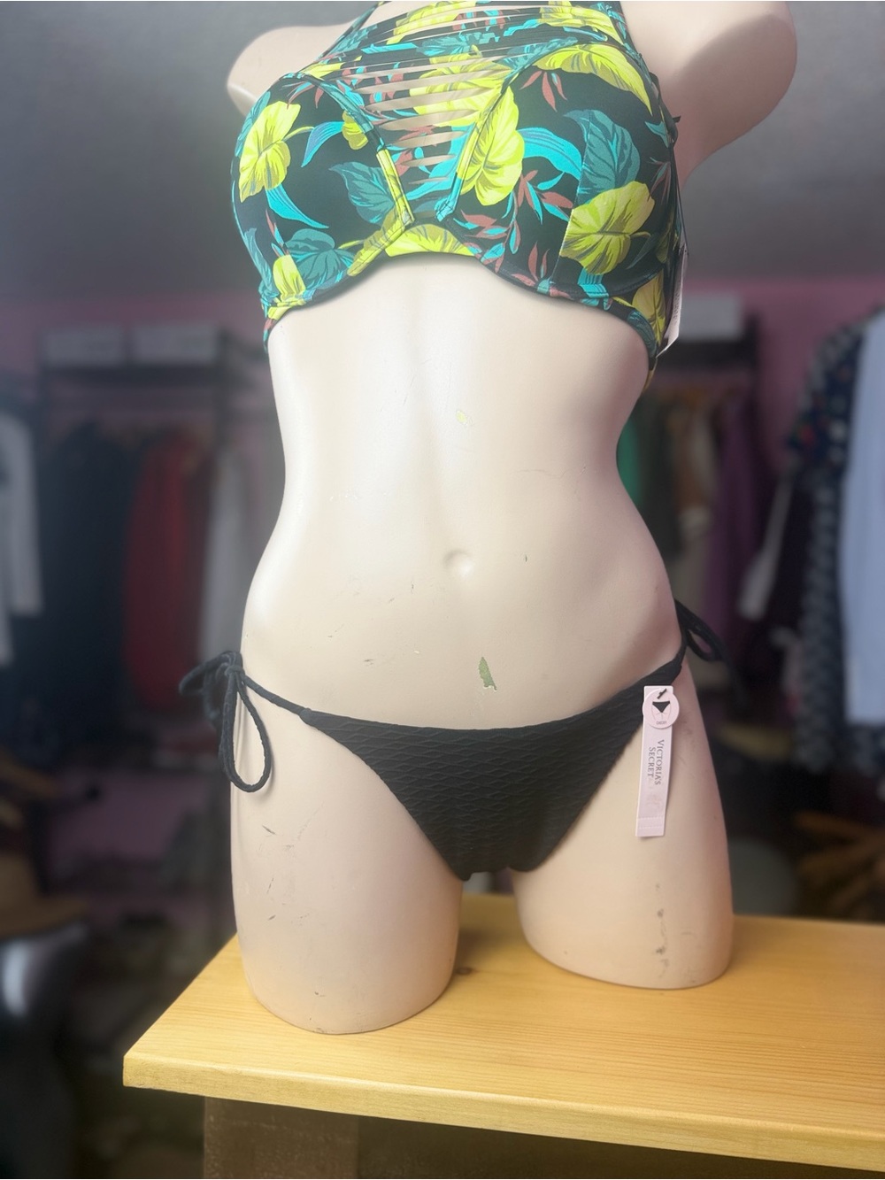 Victoria’s Secret Push-Up Bikini Set Small NWT Tropical Print - Picture 4 of 14